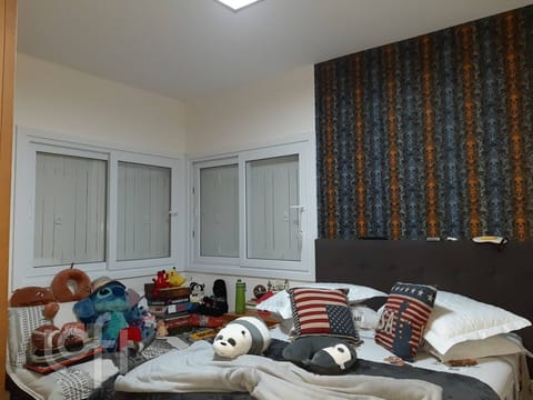 Image 21 - 246989